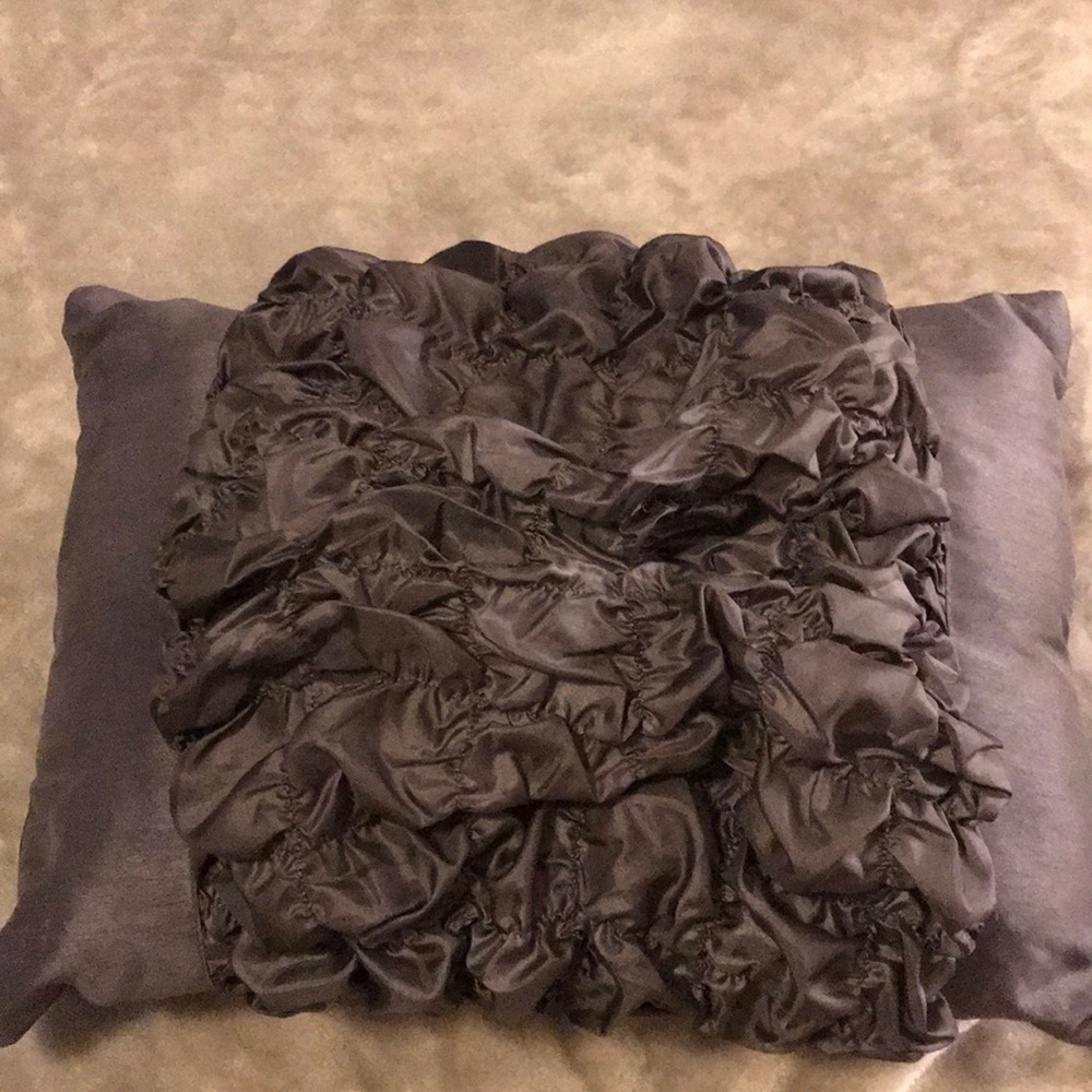 Decorative pillow